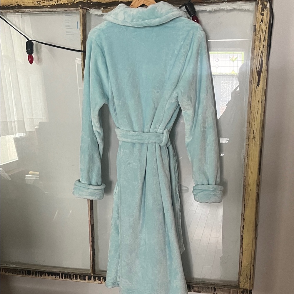 Cynthia Rowley Plush Robe - Picture 5 of 5
